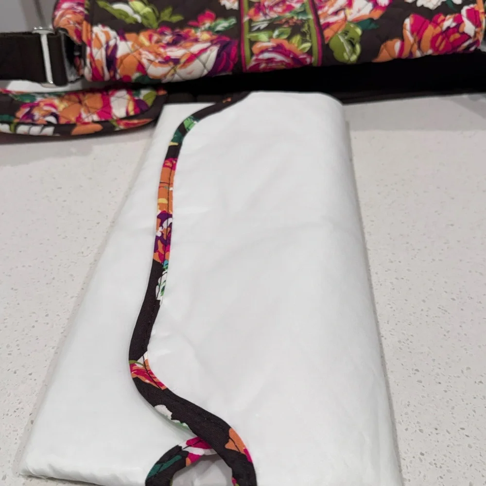 NWT Vera Bradley Messenger Baby Bag in English Rose Floral